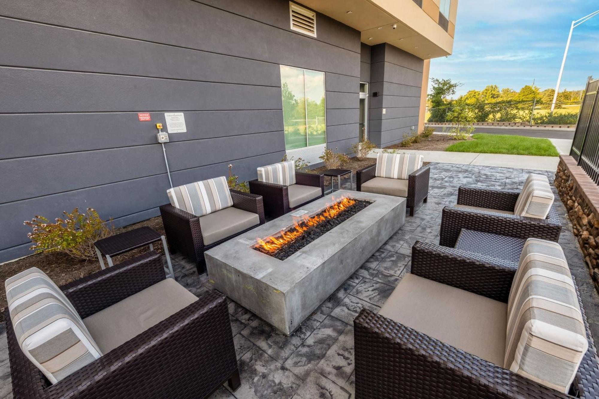 Hotel Fairfield By Marriott & Knoxville 3*
