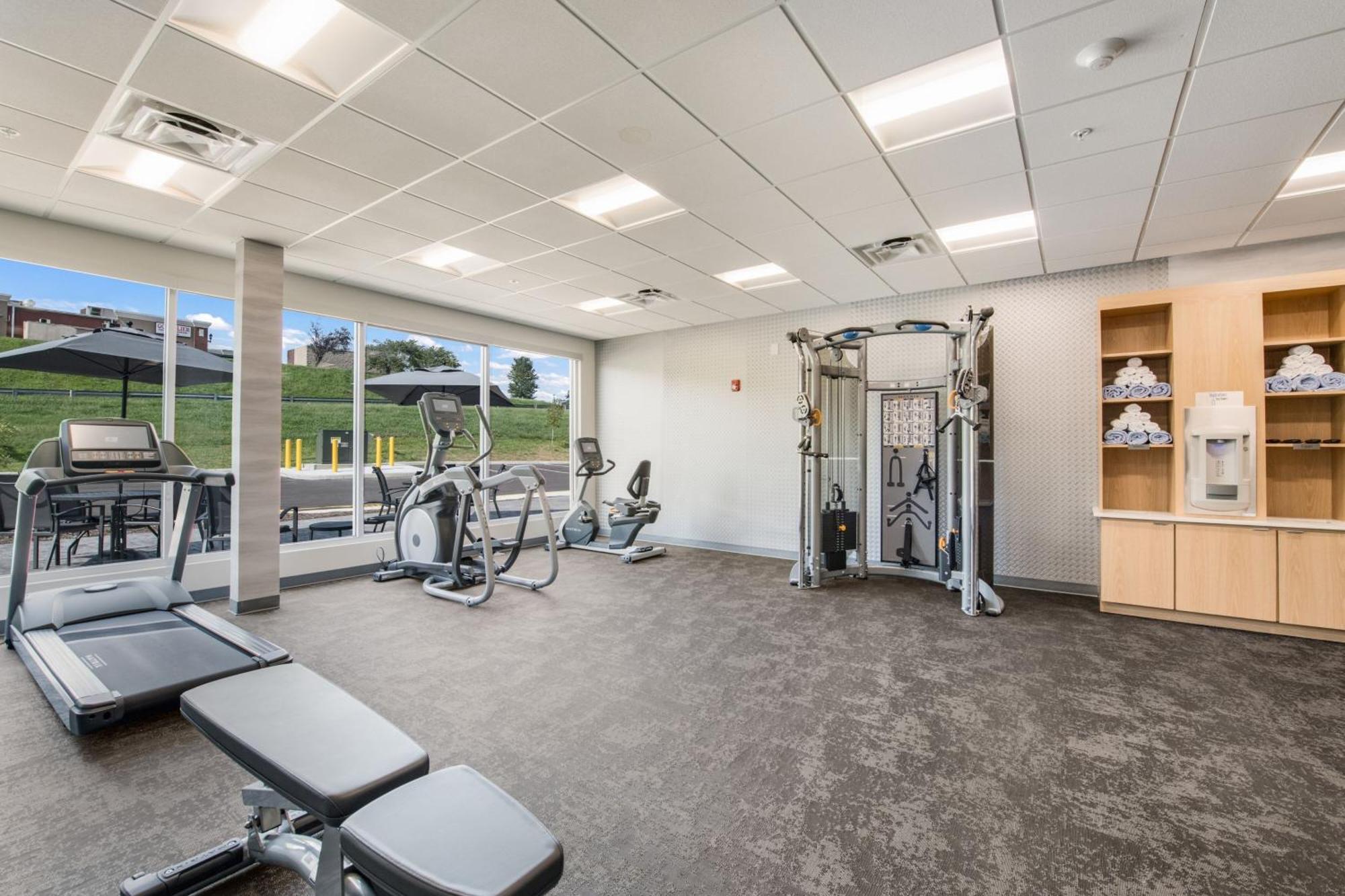 Fairfield By Marriott & Knoxville Hotel 3*